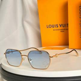 Picture of Louis Vuitton Sunglasses _SKUfw75179610fw